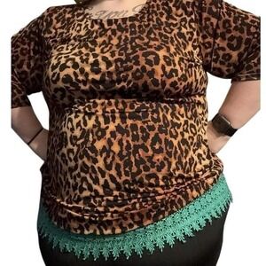 Vtg L and B Top Womens 3x Brown Cheetah Crochet Hem Lace Feminine Plus Lace Trim